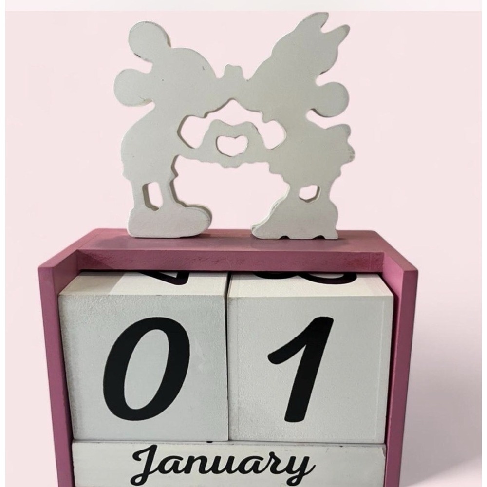 Disney Mickey Minnie Mouse Wood Perpetual Calendar